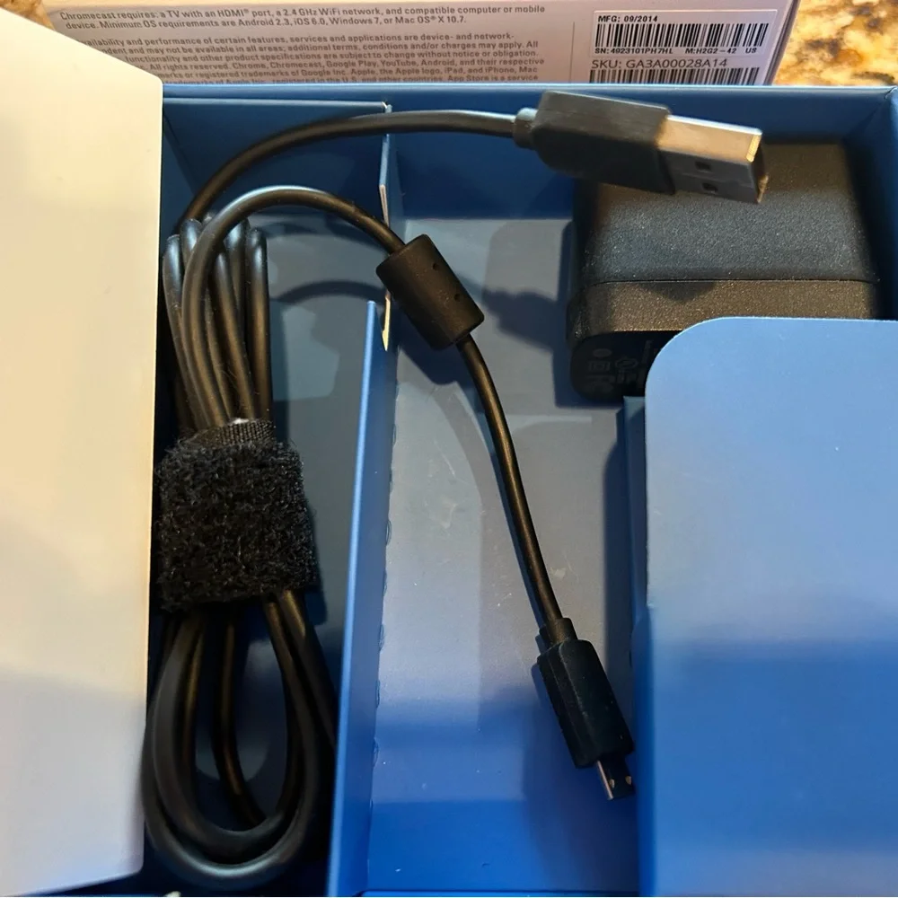 Google Chromecast 1st Generation Digital HD Media Streamer
